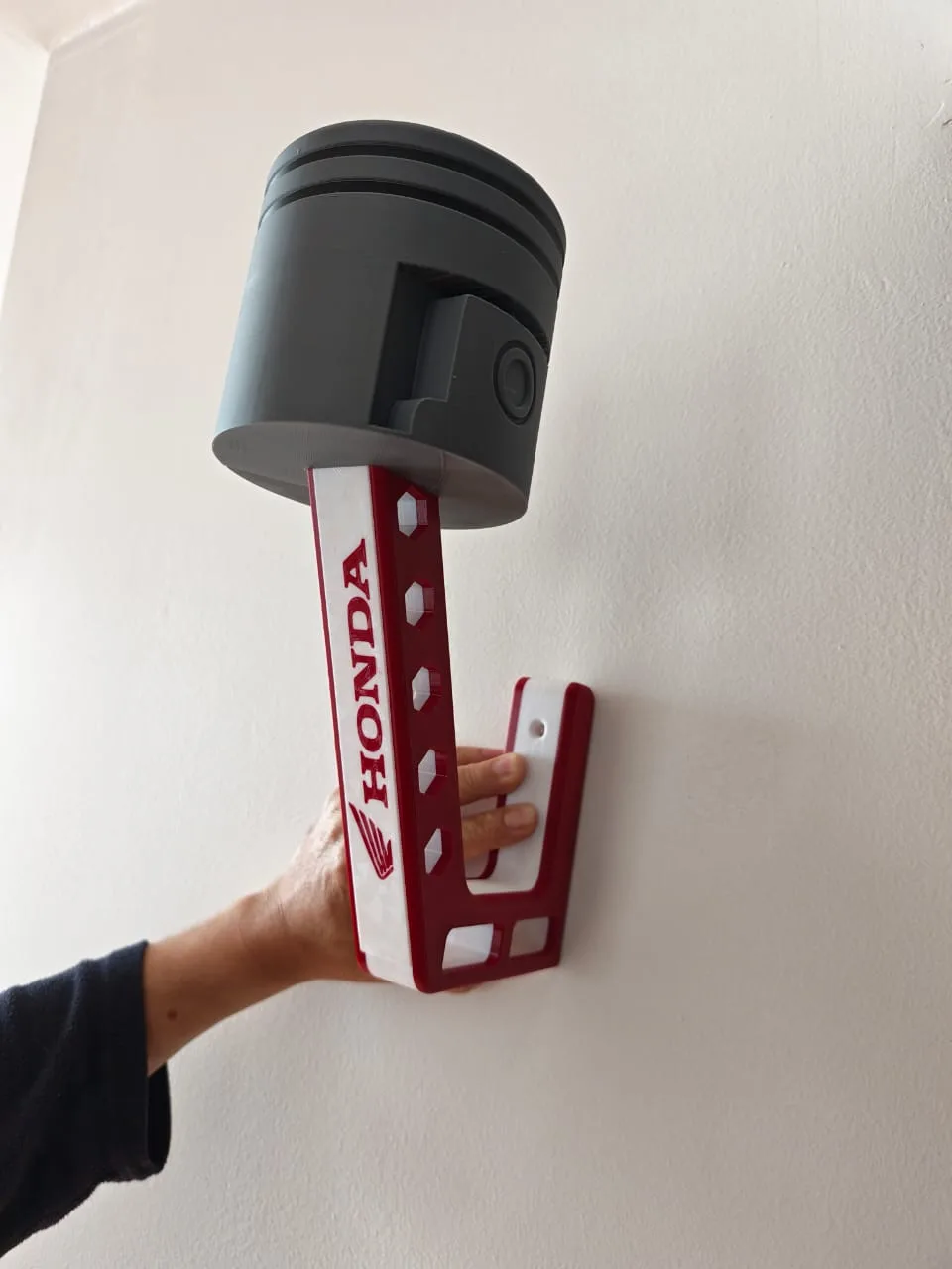 Soporte de casco pistón honda · vista 3 — Tridimensional Chile
